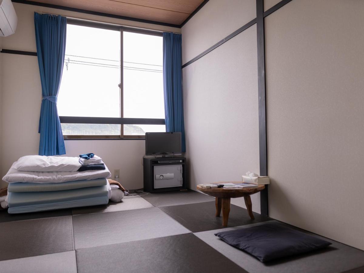 Wakatake Hotell Katsuura  Exteriör bild