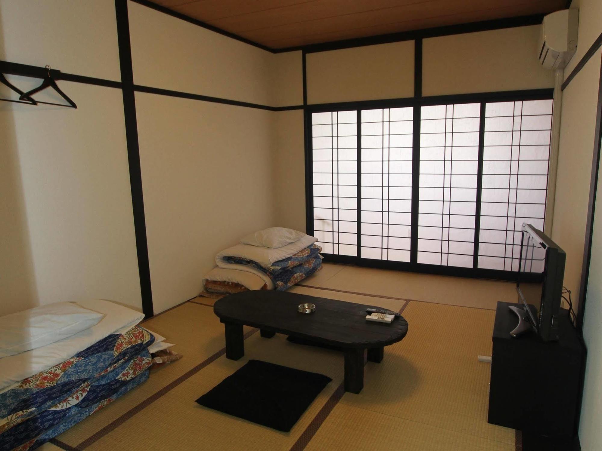 Wakatake Hotell Katsuura  Exteriör bild